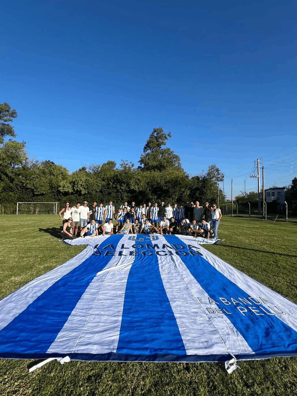 Camiseta y Escudo 5